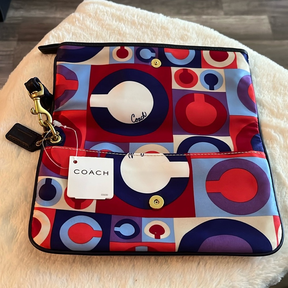 Vintage Coach Clutch Bag. Zipper and wrist strap. Never used.